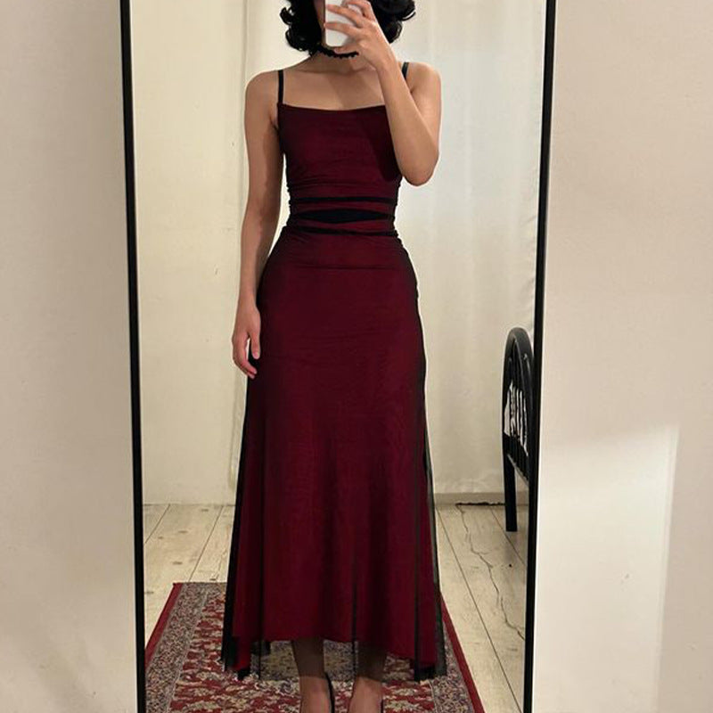 Vestido ajustado con tirantes a la moda para mujer