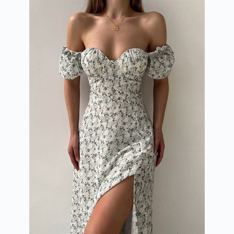 Robe mi-longue ajustée à la taille à petit imprimé floral Internet