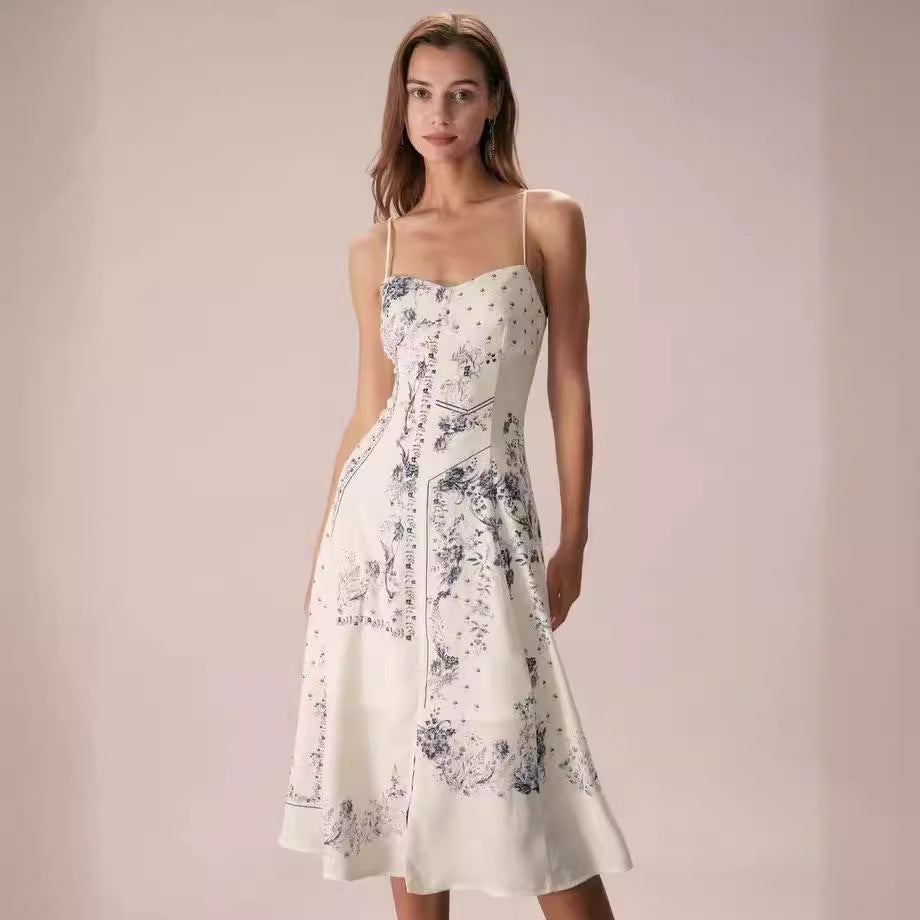 Vestido elegante con estampado floral y tirantes finos para mujer