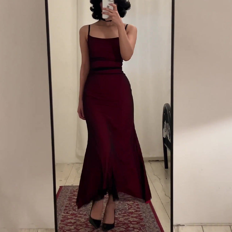 Vestido ajustado con tirantes a la moda para mujer