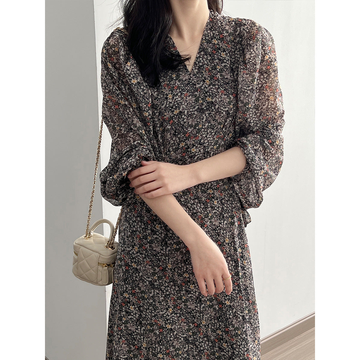 V neck Floral Dress Autumn Puff Sleeve Slimming Cinched Mid Length Dress