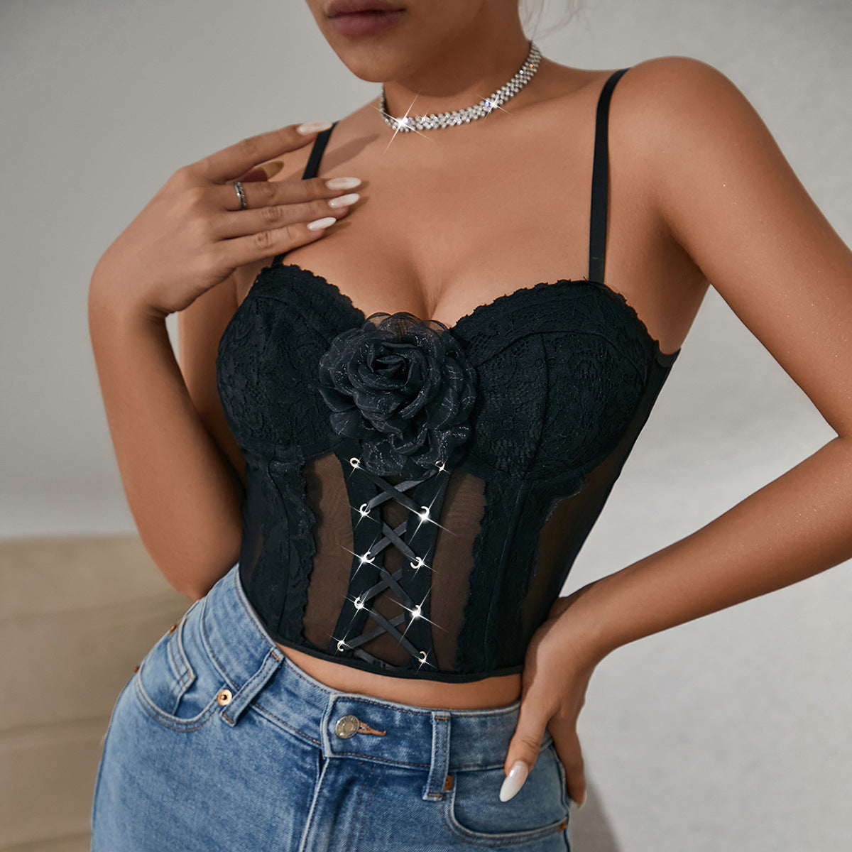 Corset sexy en maille enveloppée de poitrine avec bretelles florales et désossées pour femmes