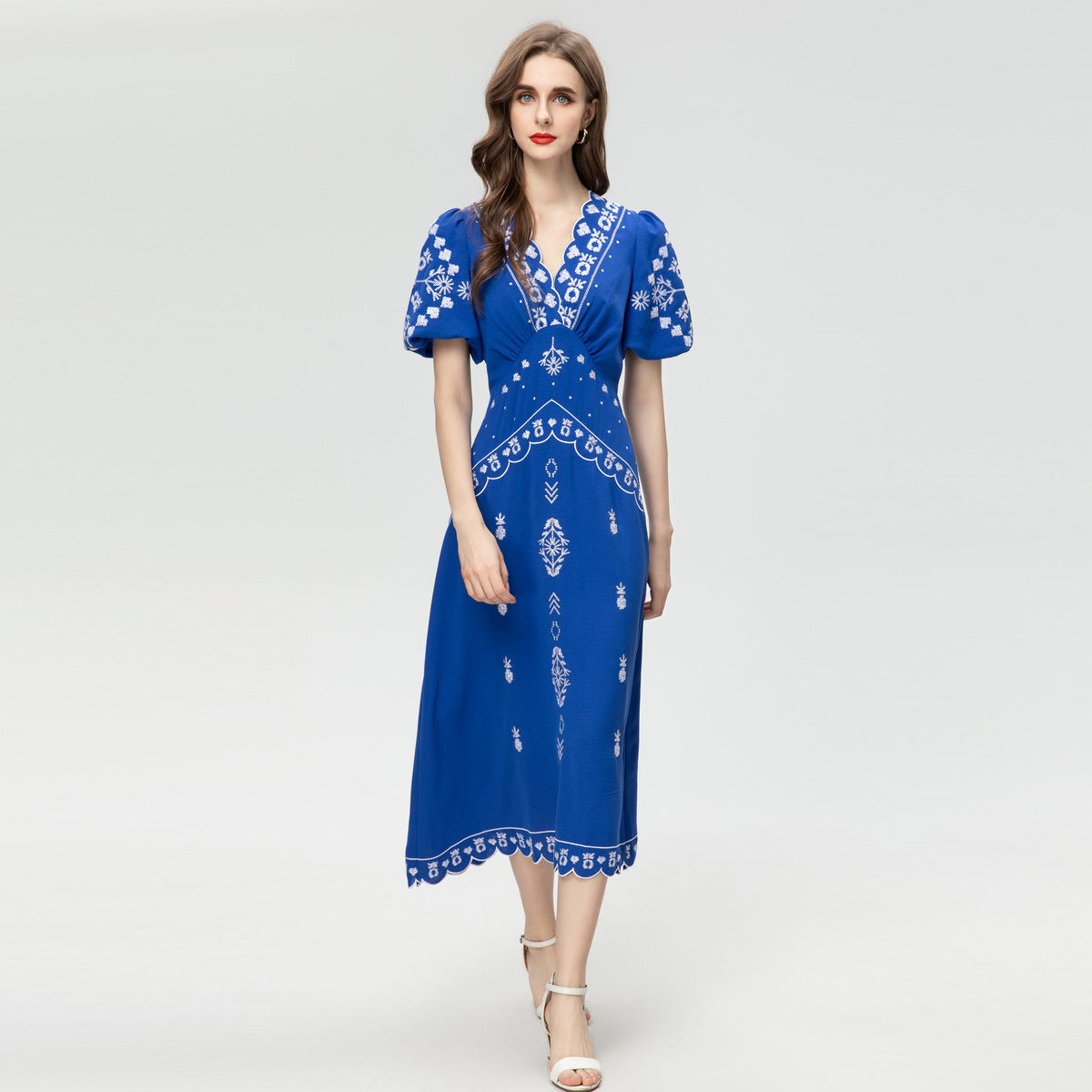 Wave V-neck Lantern Sleeve Embroidery Dress