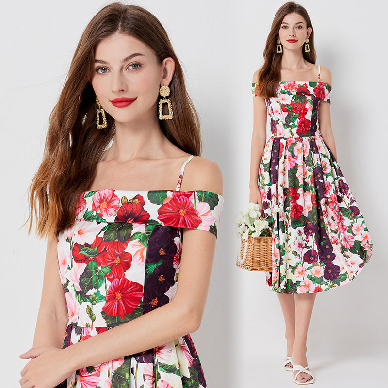 Robe à épaules dénudées et imprimé floral