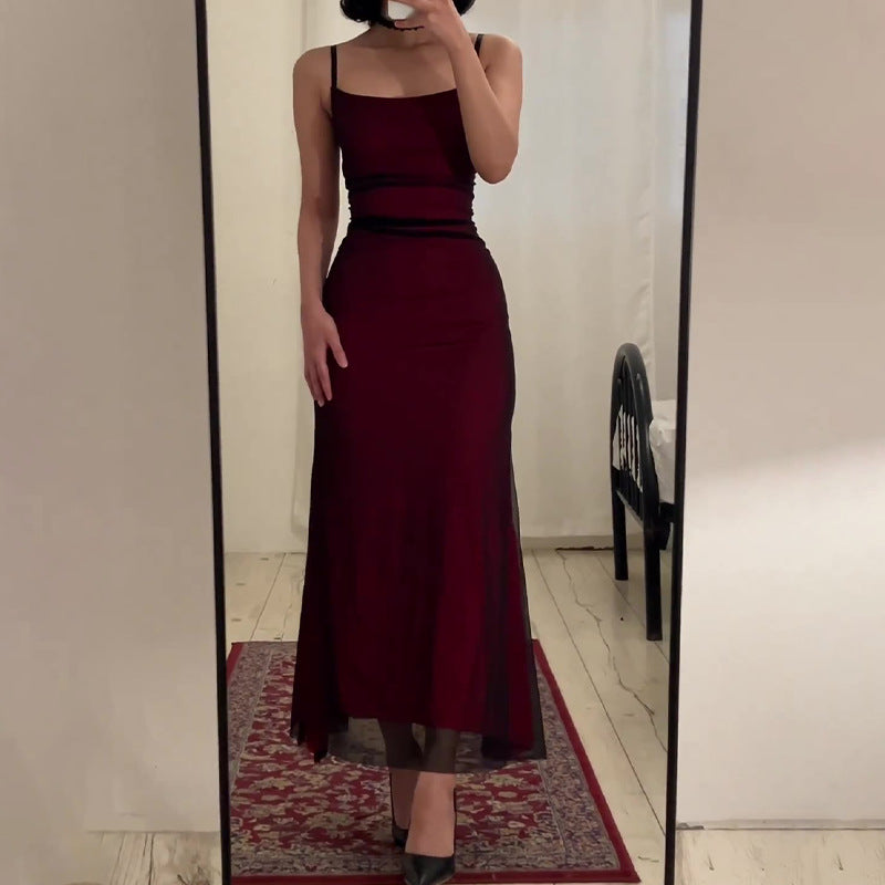 Vestido ajustado con tirantes a la moda para mujer