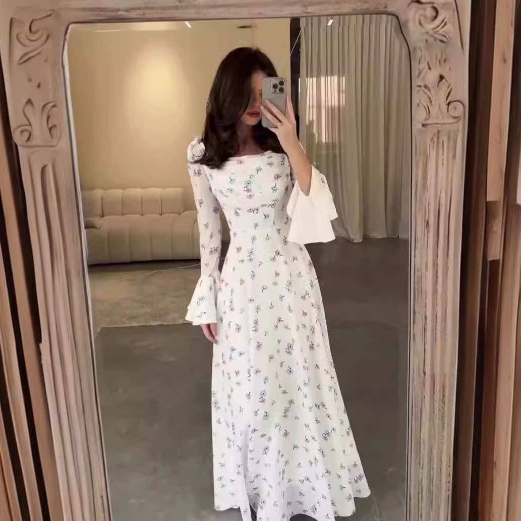 Robe d'été à col en U imprimée à manches longues et manches évasées pour femmes