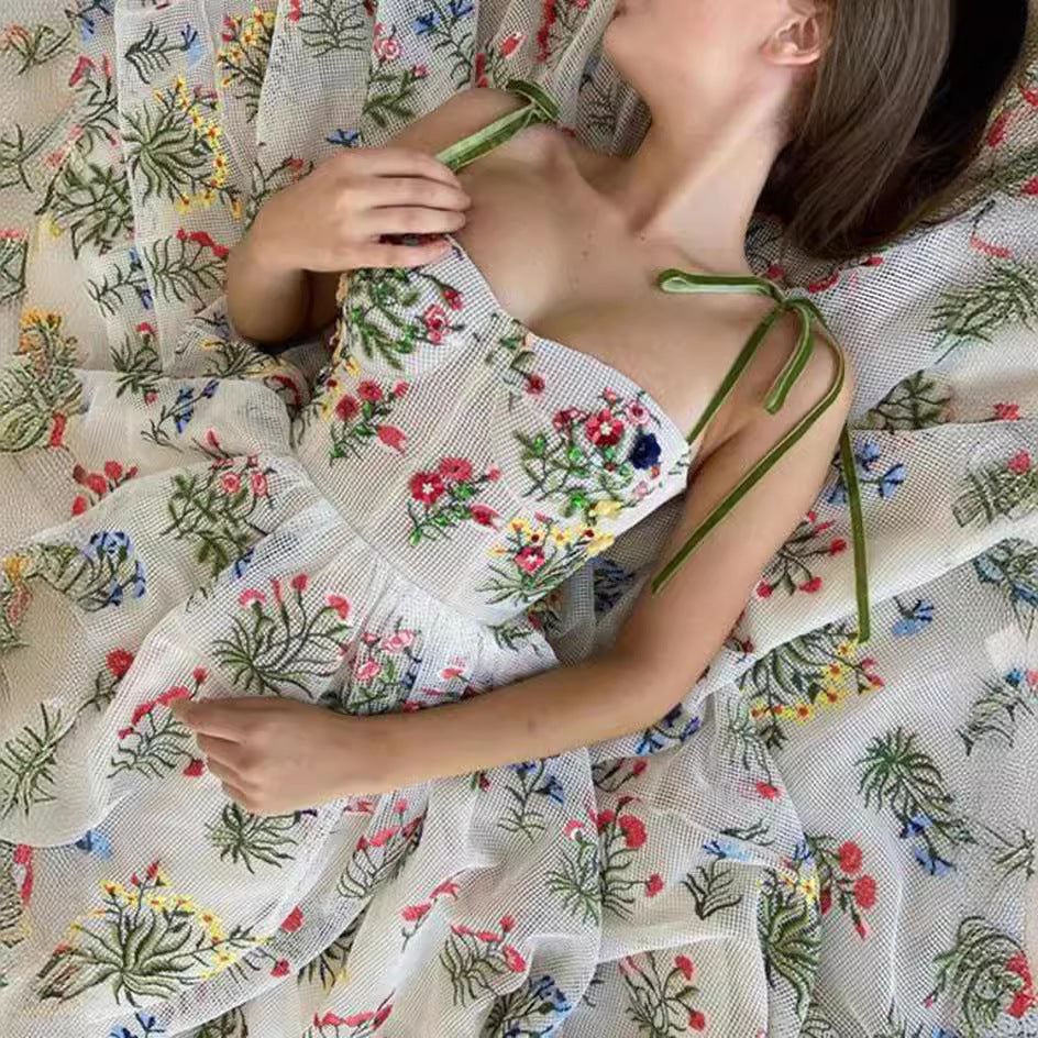 Vestido de mujer con cintura ajustada, vestido camisero bordado sin espalda con tirantes cruzados sexy