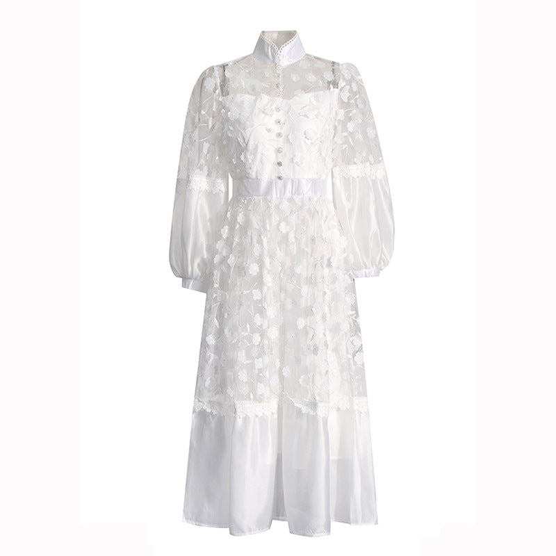 Robe d'été élégante à col montant et manches bouffantes avec broderie florale en maille pour femme