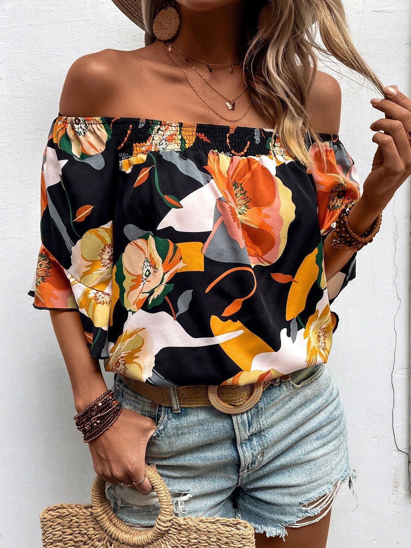 Vendedor de ropa de mujer Verano Smocking Floral Estampado floral Fuera del hombro Manga corta Forro de mujer