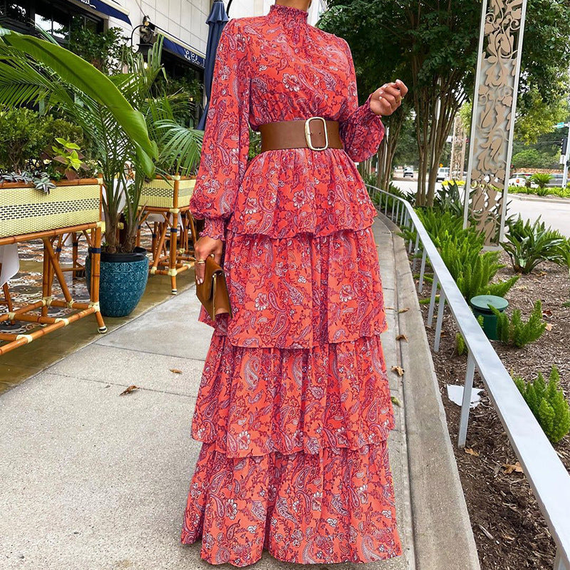 Vestido floral con volantes y cuello alto para mujer