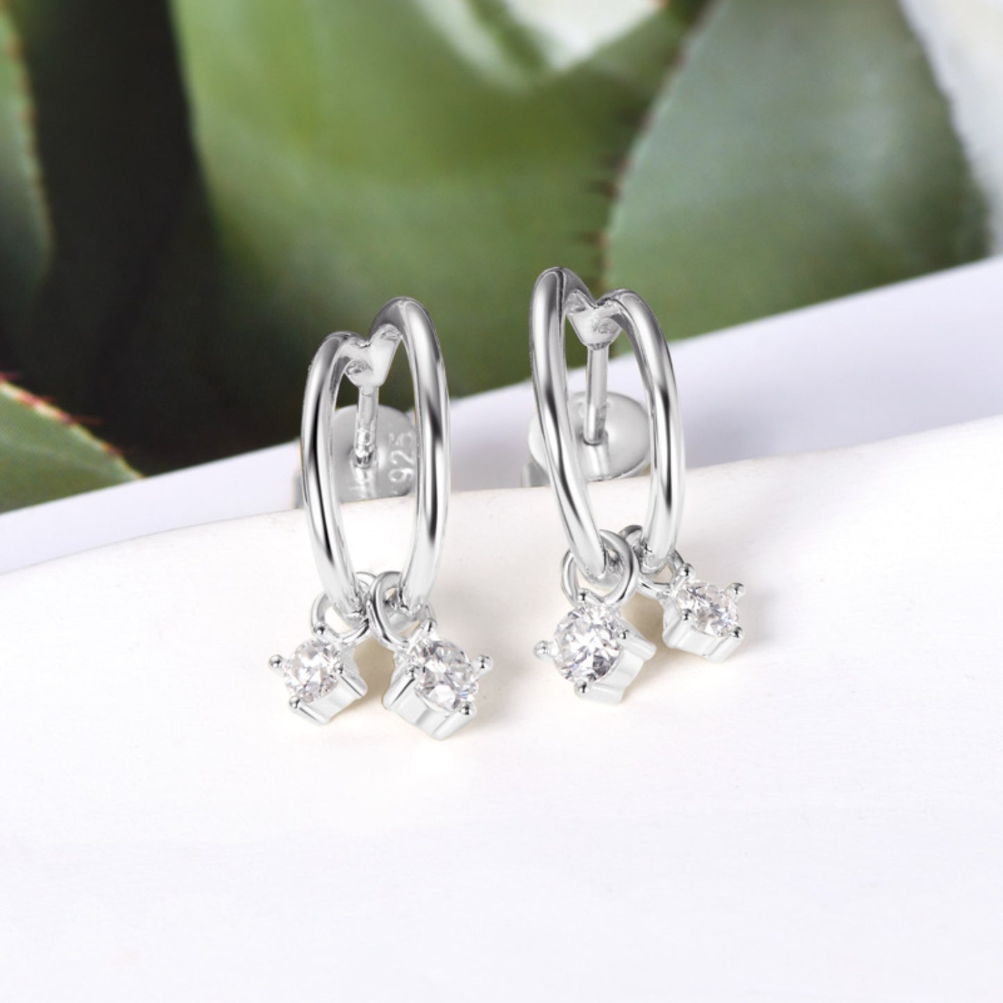 Boucles d'oreilles créoles en C Moissanite en argent sterling 925