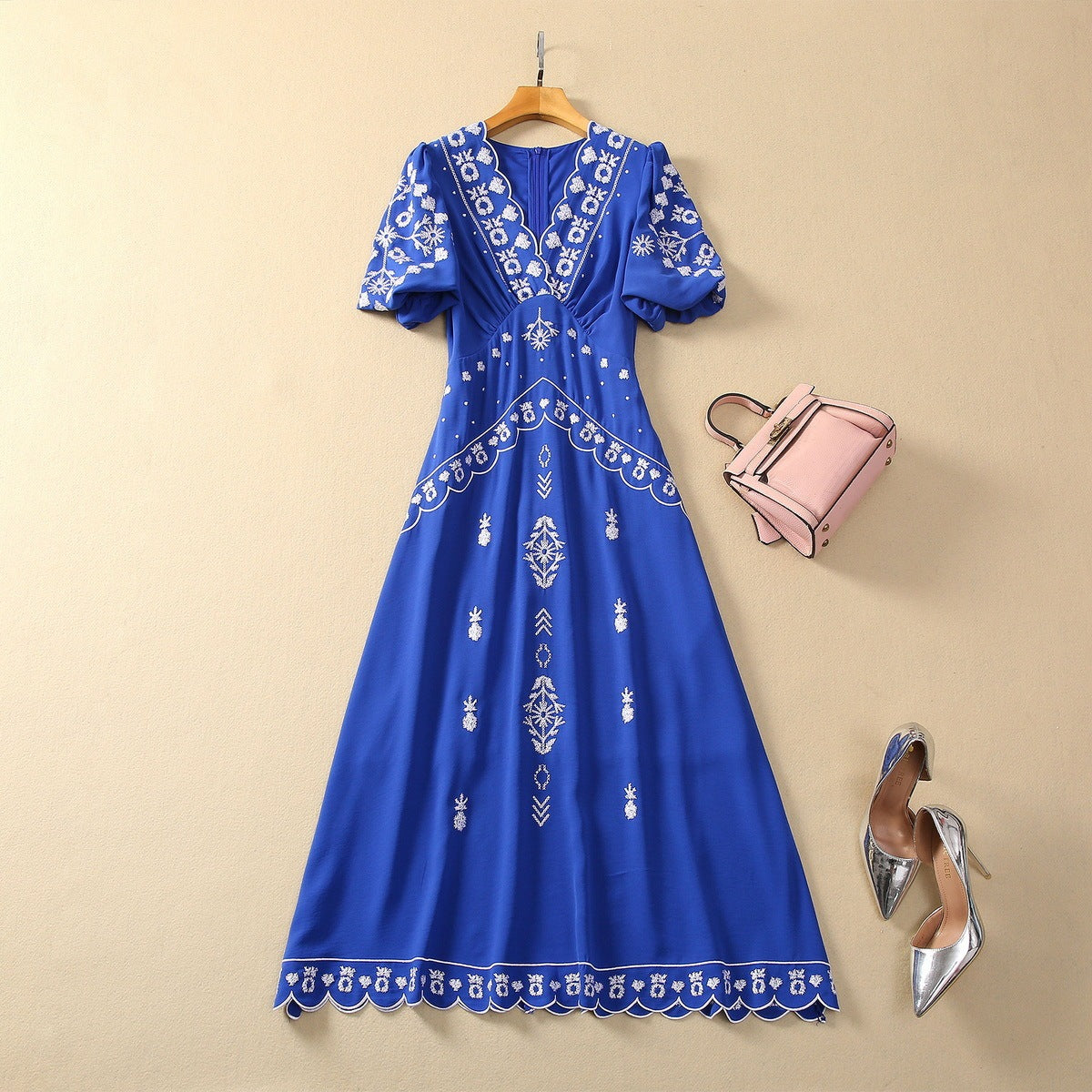 Wave V-neck Lantern Sleeve Embroidery Dress