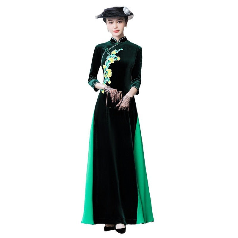 Gold Velvet Three-quarter Sleeve Long Embroidered Non-split Improved Ao Dai Cheongsam