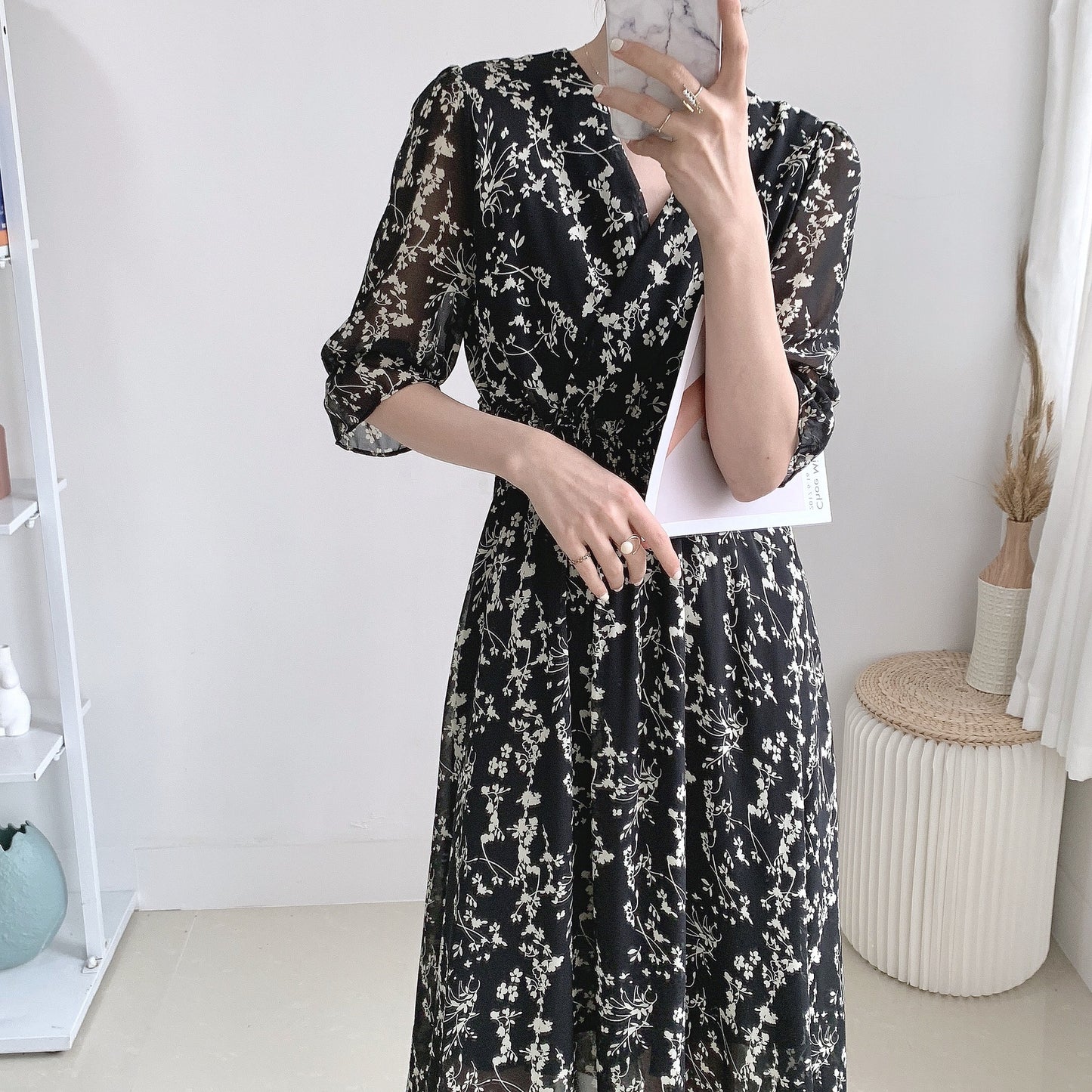 Robe florale mi-longue en mousseline de soie rétro française