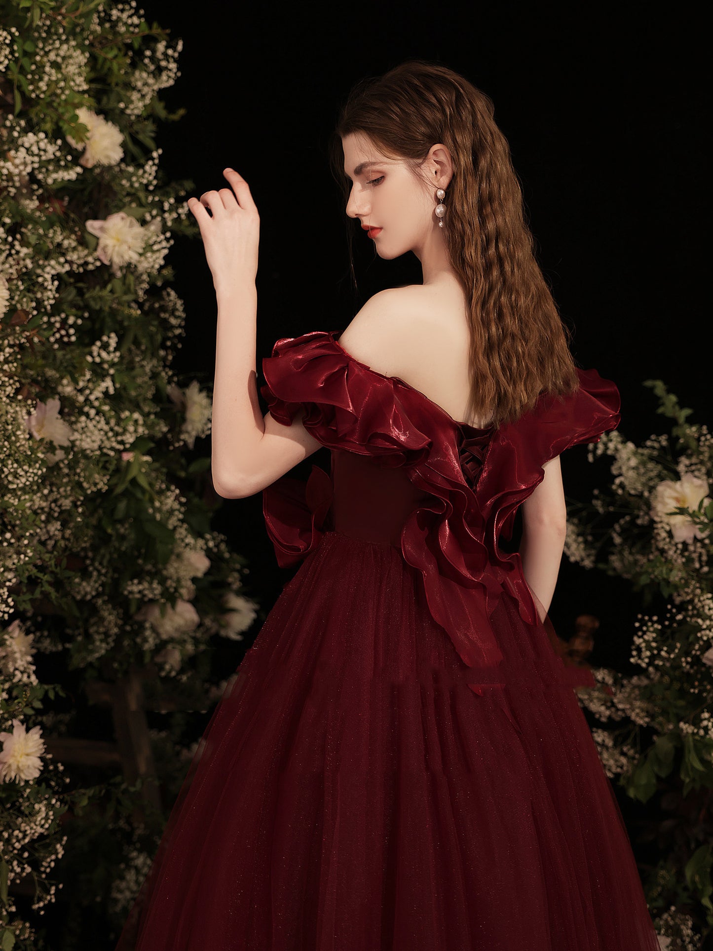 Robe de dîner rouge Grace à épaules dénudées