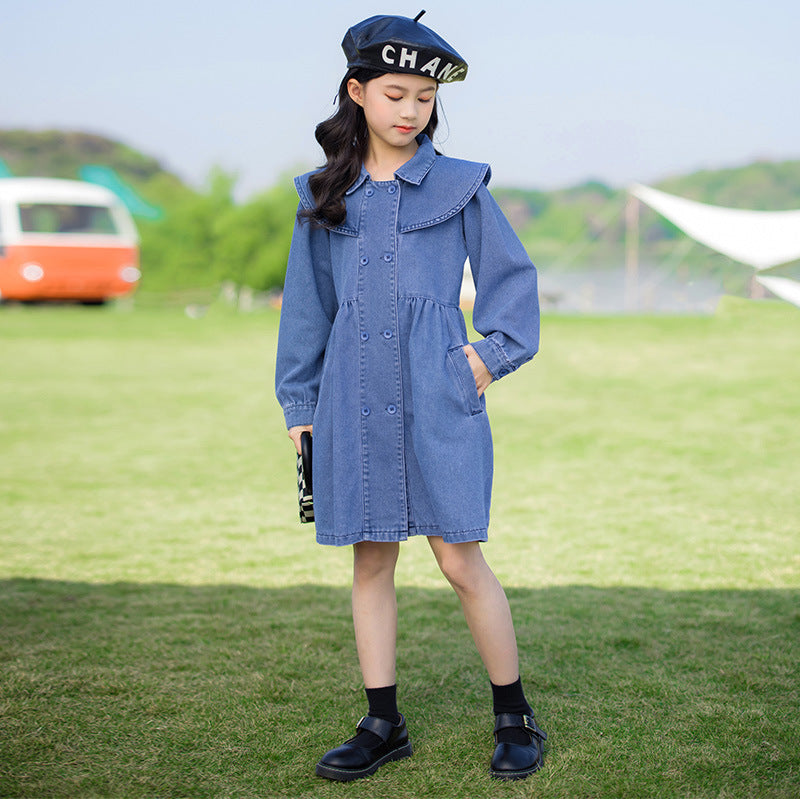 Robe de princesse à la mode pour garçon d'âge moyen à manches longues de style universitaire