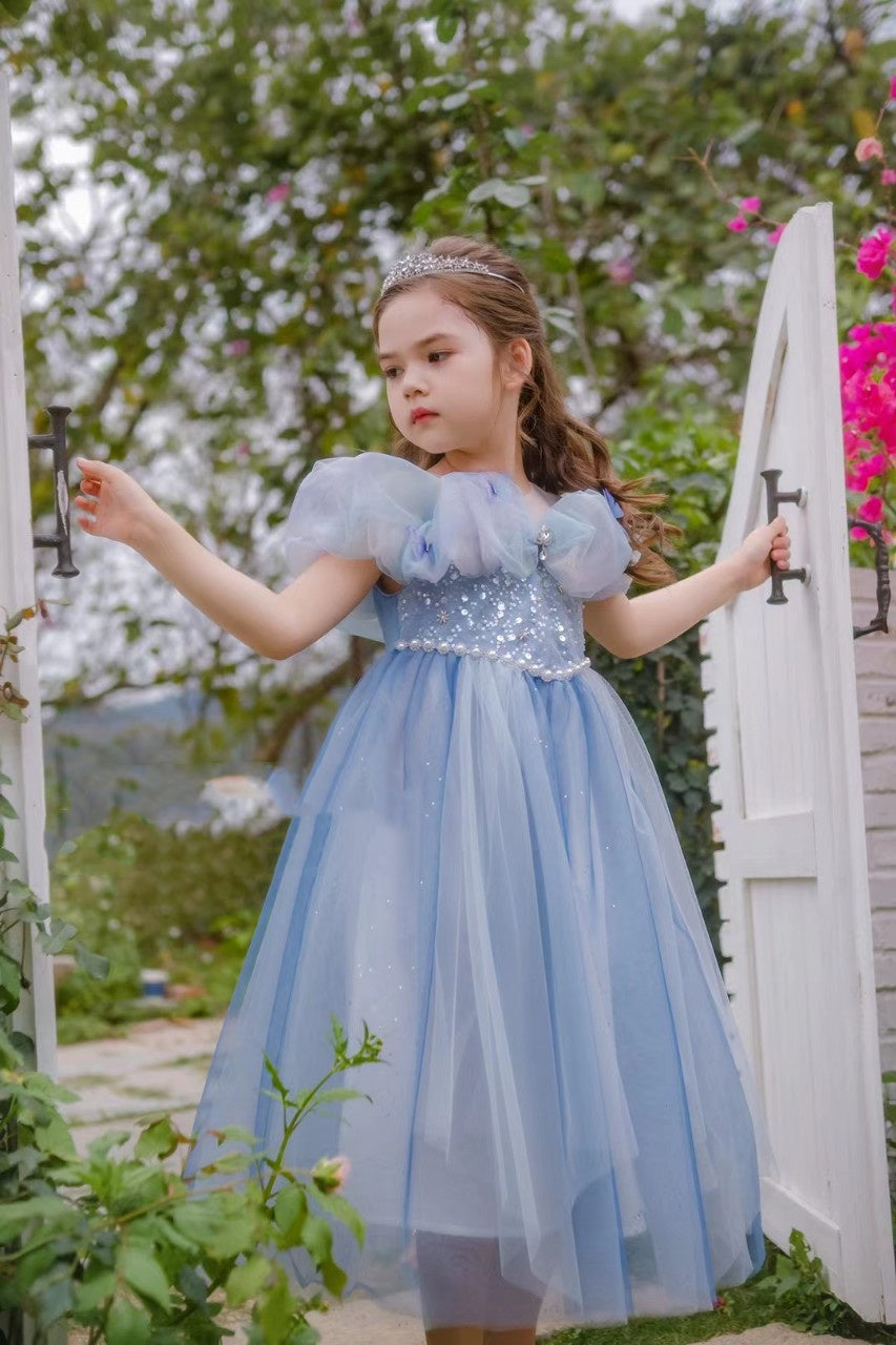 Vestido de niña nueva con personalidad de moda